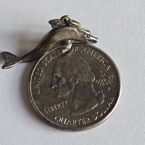 Vintage Dolphin charm sterling silver 925 porpoise ocean sea bottlenose beach - Picture 4 of 6
